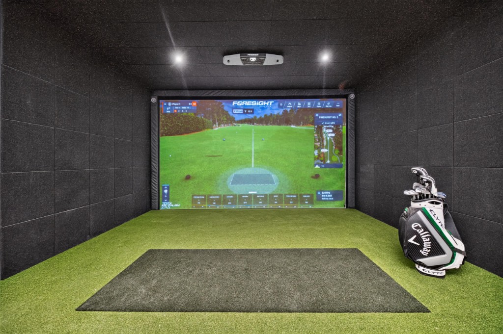 Golf simulator at The Aviary